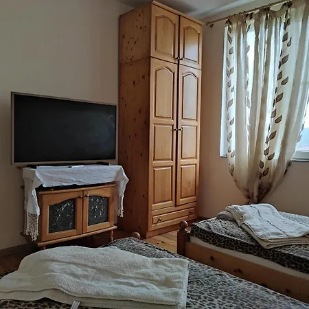 فيلة езерото